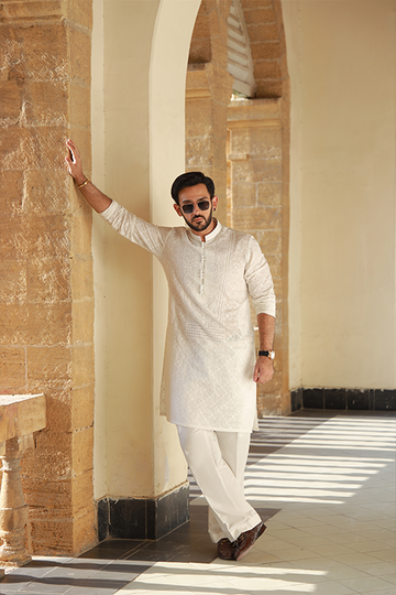 AZAN WHITE