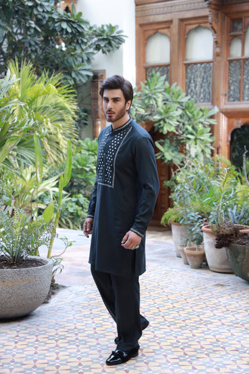 GREY HAND EMBROIDERY KURTA PAJAMA