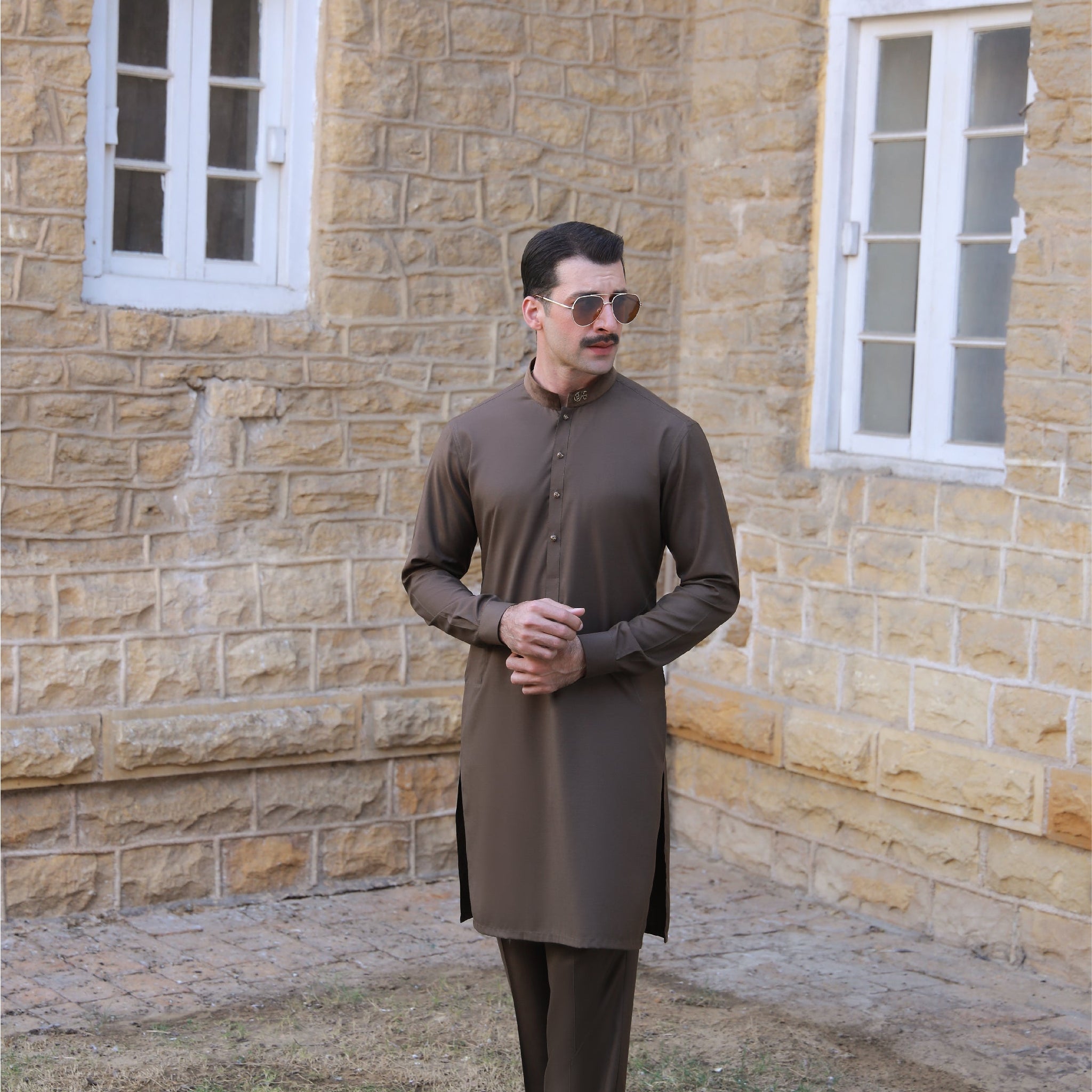 BROWN BOSKY KURTA PAJAMA