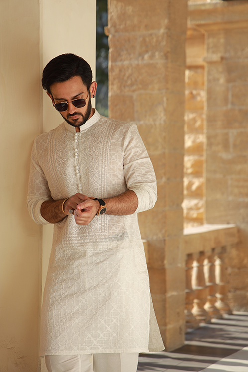 AZAN WHITE