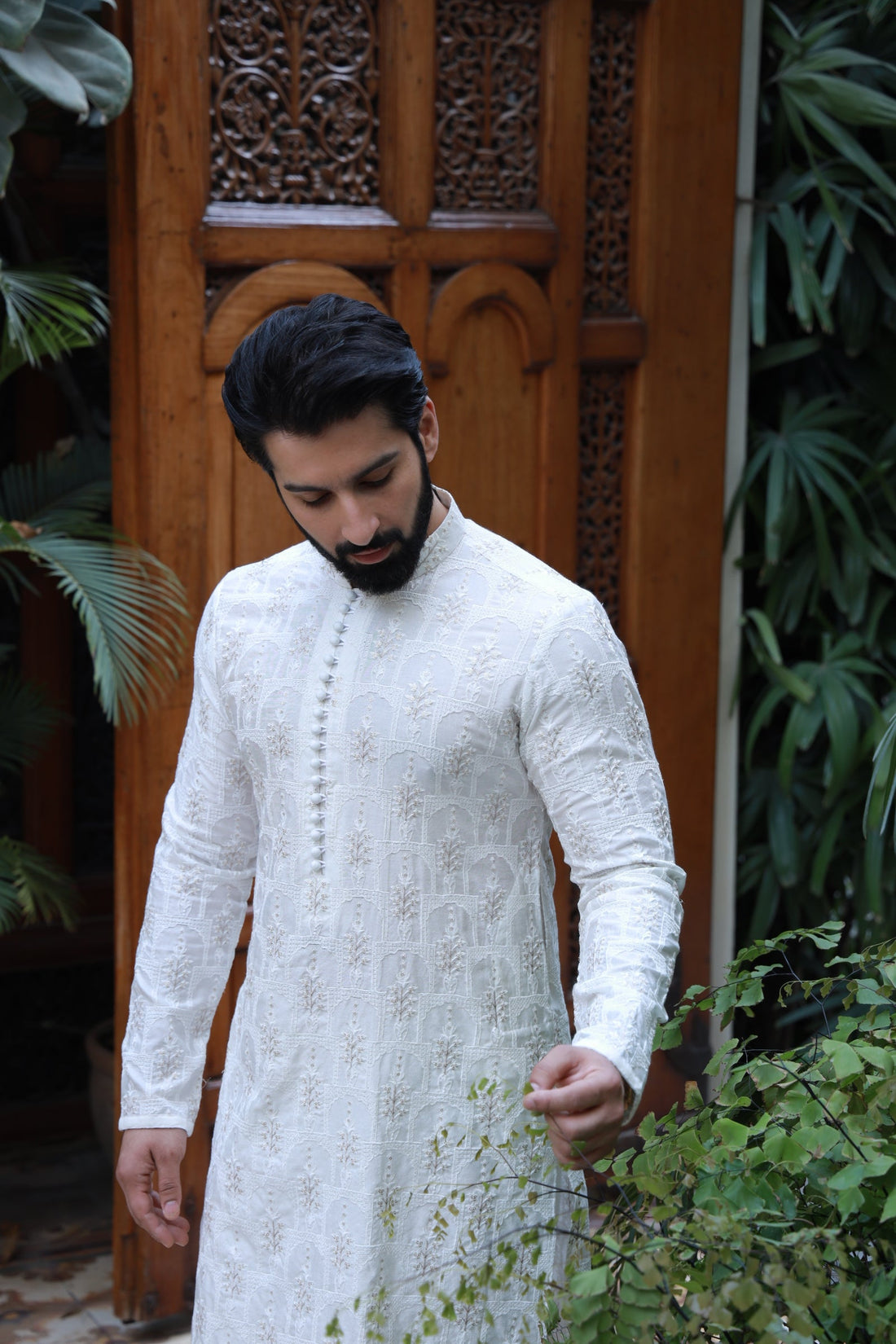 SHAHKAAR WHITE & GOLD