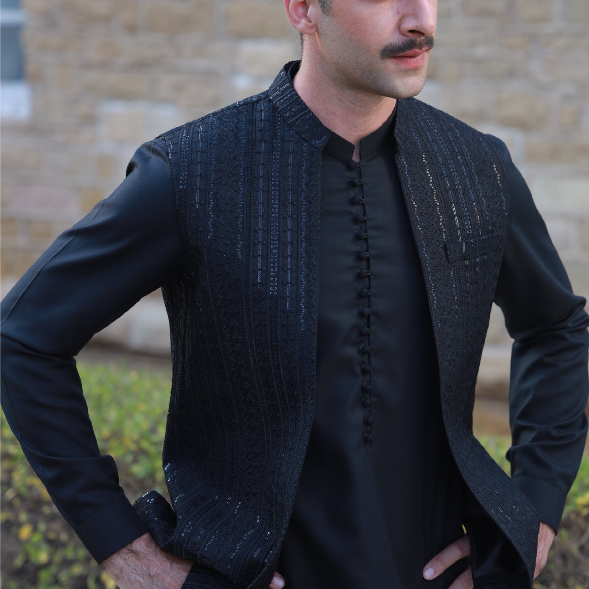 BLACK SEQUENCE WAIST COAT